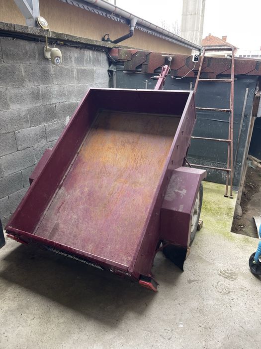 Поповско ремарке с ресьори