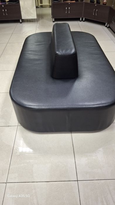 Диван для  магазинов