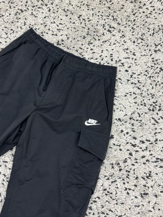 Мъжки карго панталон NIKE . Размер М