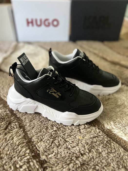 Маратонки Karl Hugo adidas versace ralph steve madden calvin trussardi