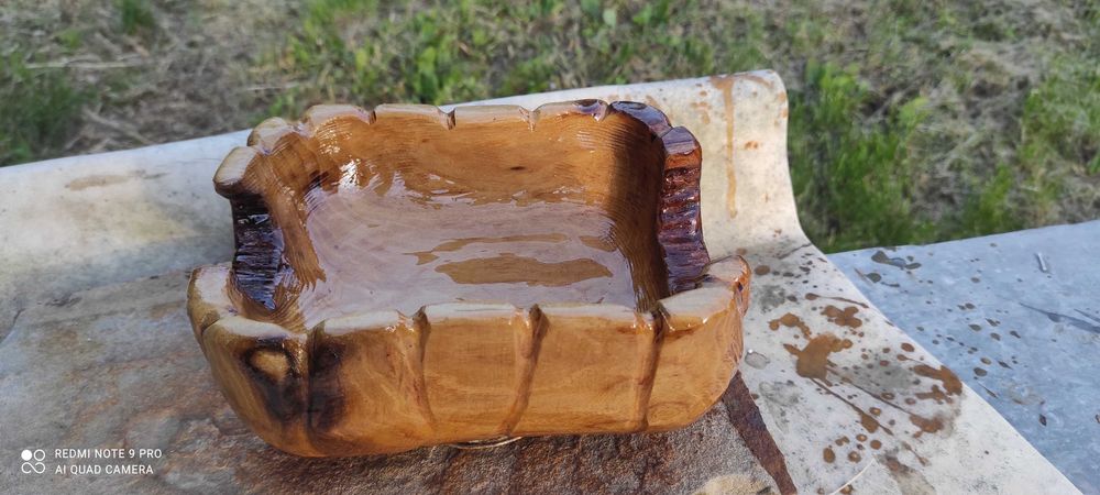 Дървени купички ръчно направени