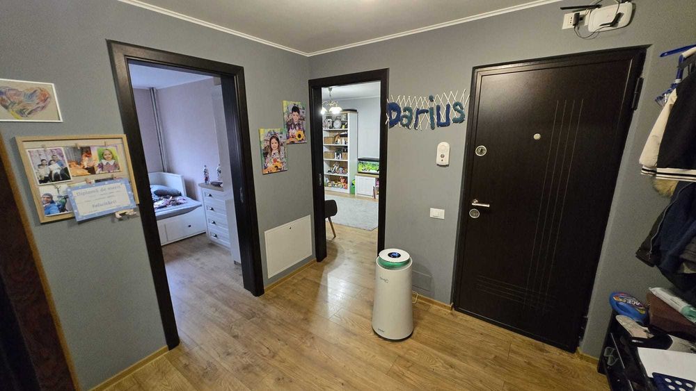 Apartament 2 camere modificat in 3 camere zona centrala