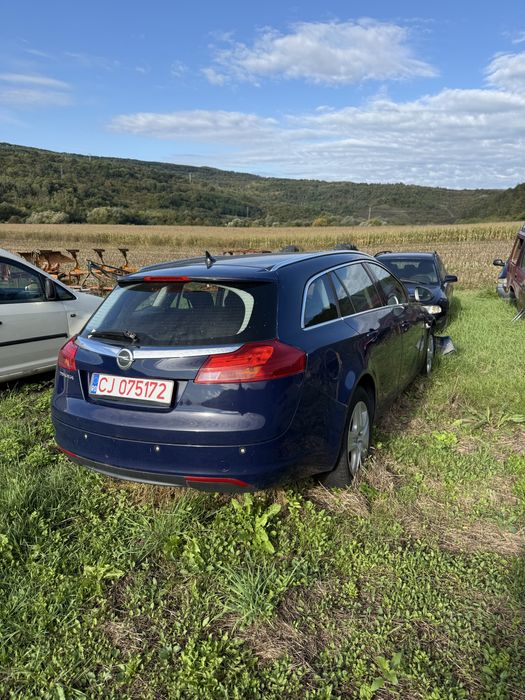 Dezmembrez piese opel insignia 2.0cdti