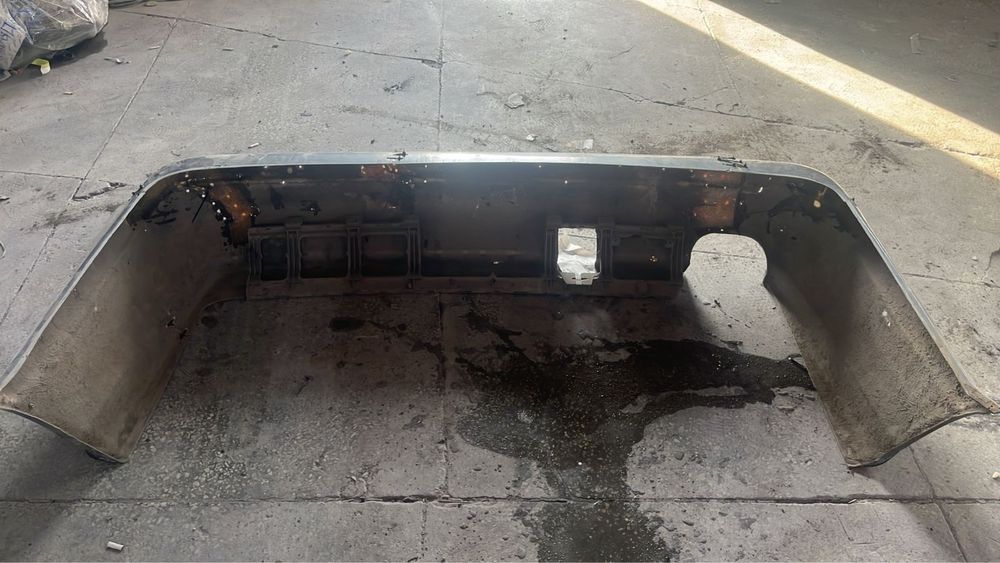 Задний бампер BMW E34