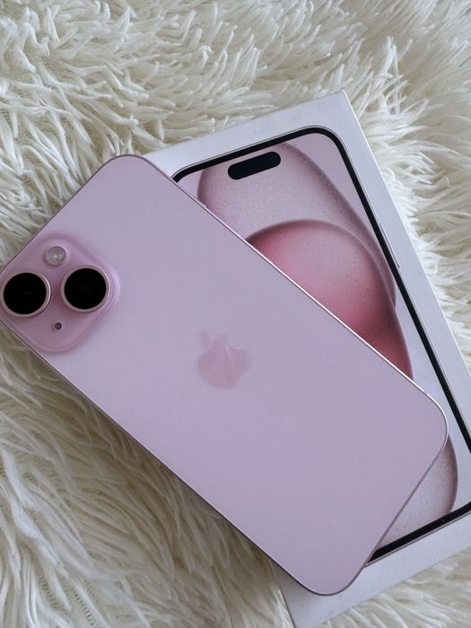 iPhone 15 256GB розовый, в идеале, с коробкой