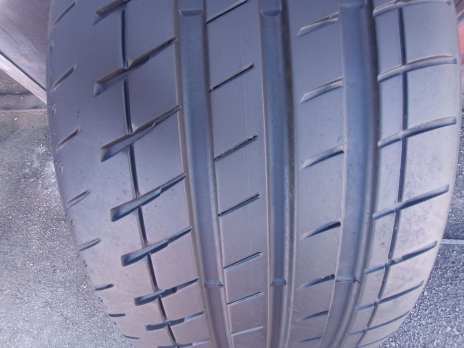 245/35/20 Bridgestone Дот 1322