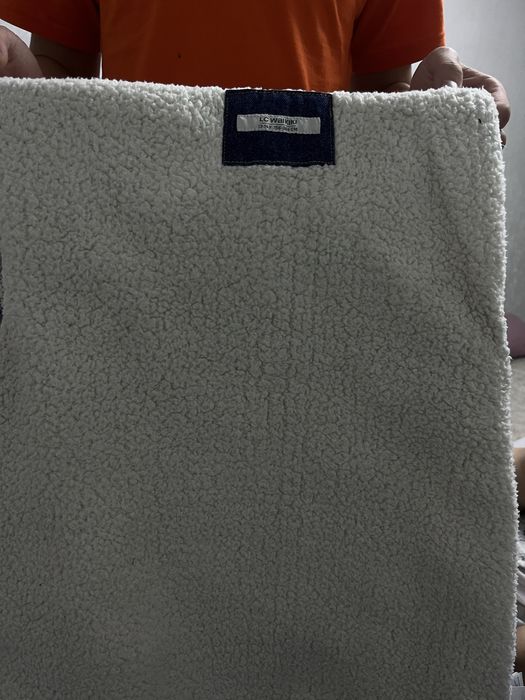 Продам утепленную джинсовку