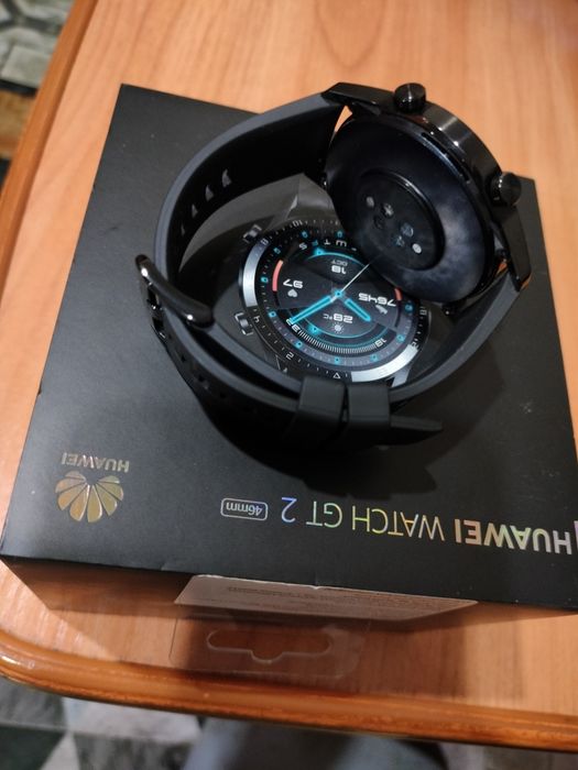 Продам часы в отличном состоянии.