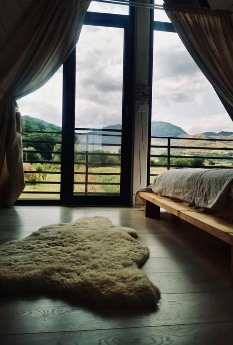 Osb...plus polistiren...ieftin, igrasie ,mucegai...oameni buni , nu va