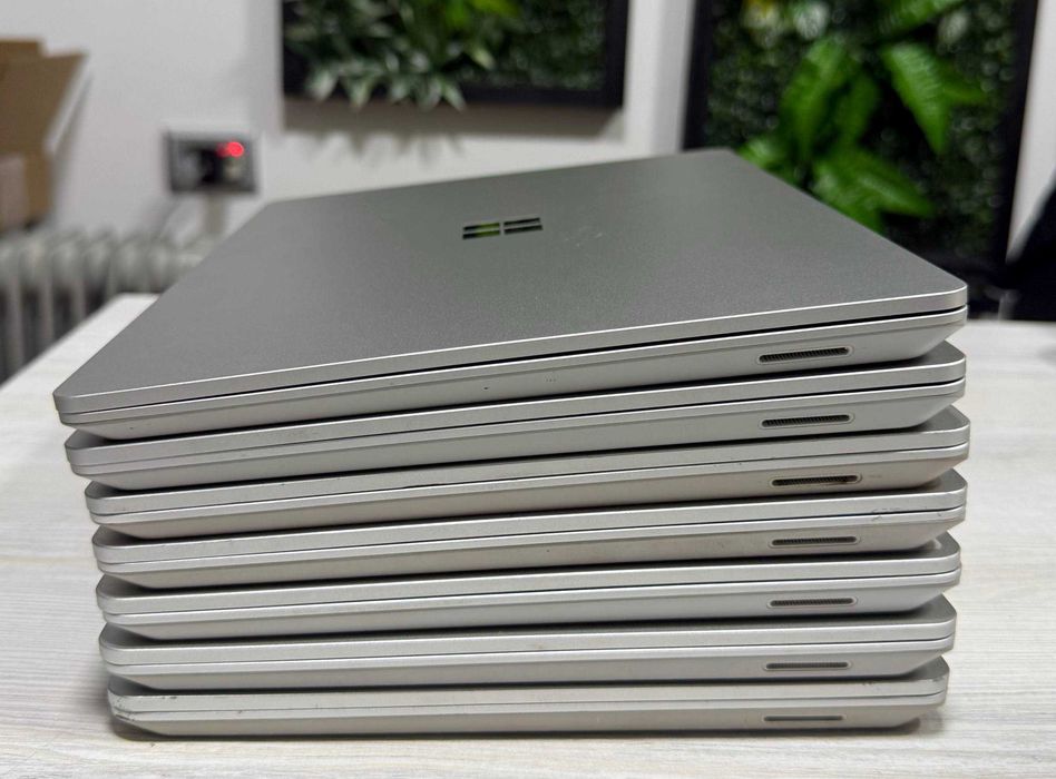 Microsoft Surface Go  12.5” FullHD (Сенсорный) I5-1035G1 16GB/256SSD