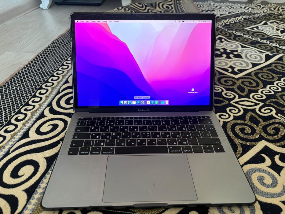 Apple MacBook Pro 2018/128gb продам срочно.Состояние хорошее.Торг