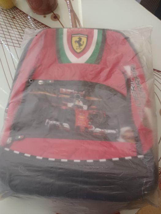 Раница за ученици