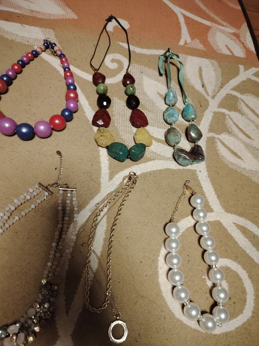 Bijuterii bune frumoase