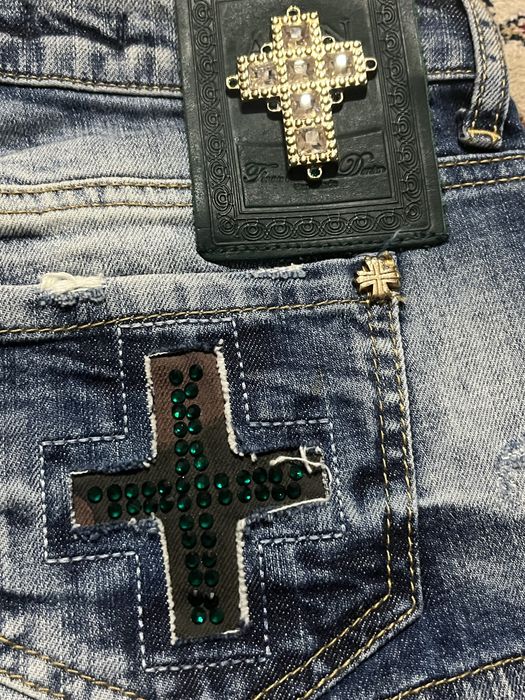 Шорты бренда A.M.N Madness National