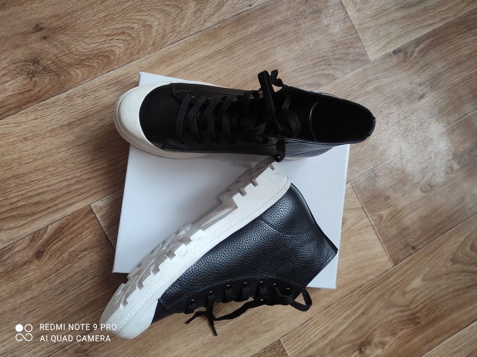 Продам НОВЫЕ! Ботинки.