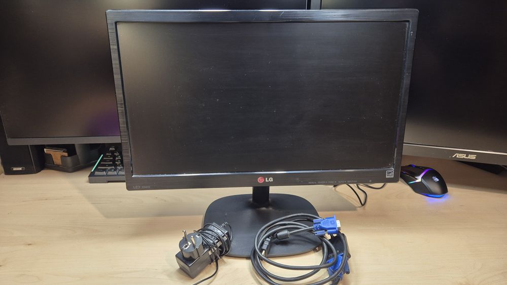 Монитор LG 20M35A 19"