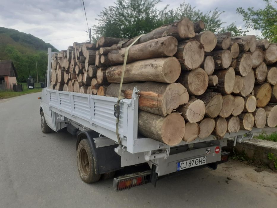 Lemne de foc la 320 lei metru