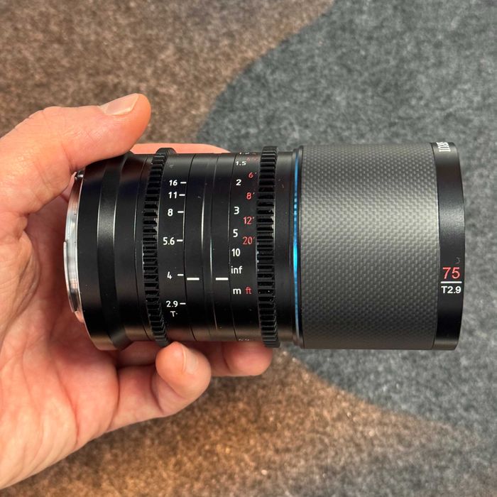 Obiectiv Anamorfic SIRUI Saturn 75 mm T2.9 - montura Canon RF