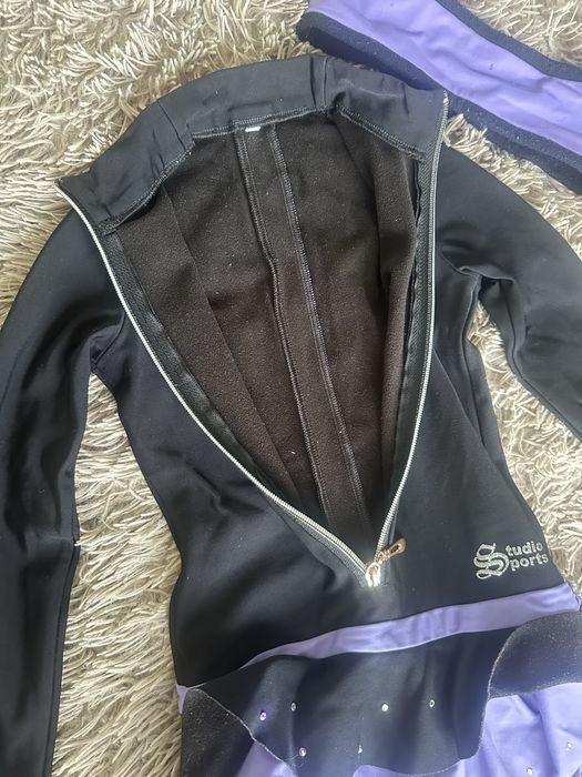 Продам костюм для фигурного катания