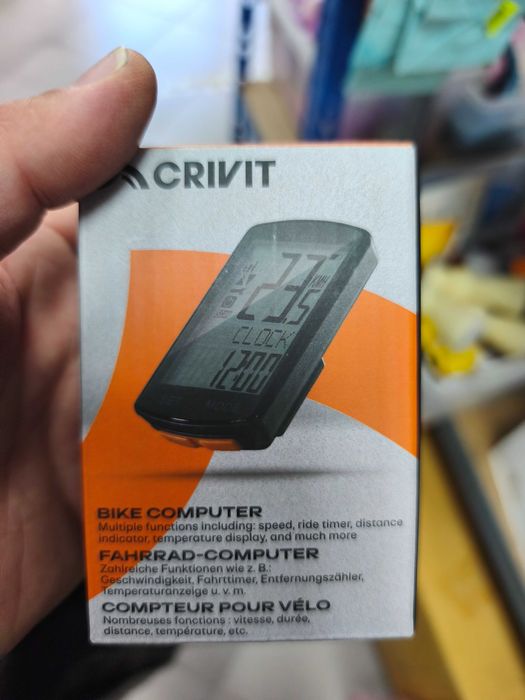 Чисто НОВ запечатан многофункционален безжичен велокомпютър Crivit (водоустойчив IP44, с осветление и термометър)