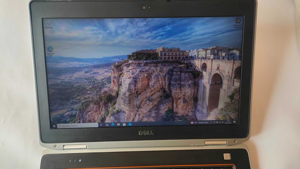 Лаптоп dell latitude e6420 i5/ HD+/ 8gb/ ssd