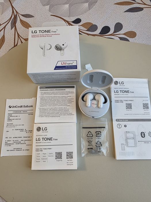 True wireless earbuds LG Tone free FP8W