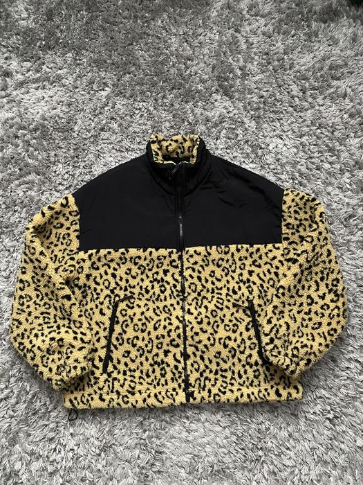 jacheta groasa din fleece zara animal print