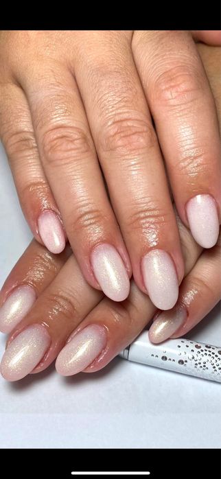 Unghii cu gel ,oja semi , tips , pedichiura