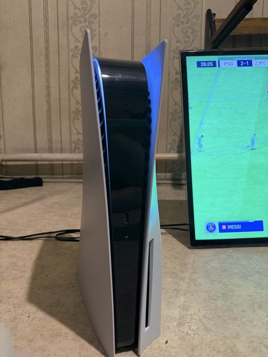 Продаю Play Station 5