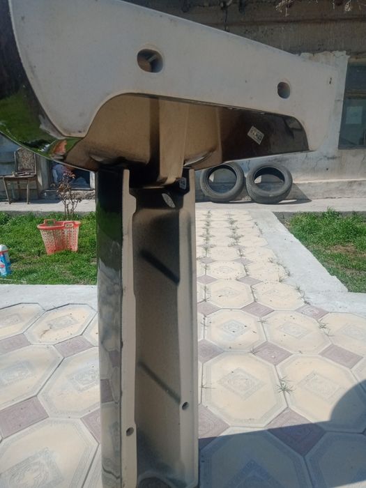 Раковина,с стойкой