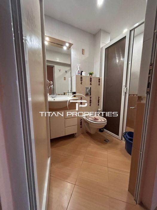 Дава се под наем Тристаен апартамент в Пловдив, Кючук Париж - 120 кв.м за 714 € - Снимка #5