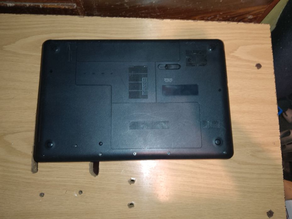 Продавам лаптоп hp653
