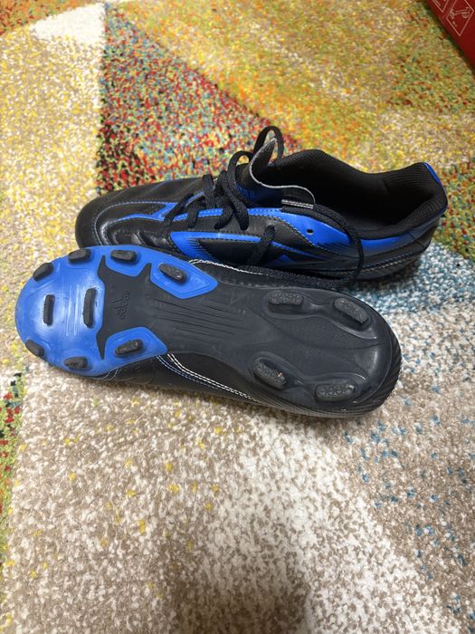 Бутонки adidas черно и синьо