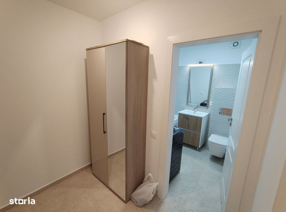 Ap. 2 cam, Revolutiei, UMFST, mobilat/utilat/parcare, prima inchiriere