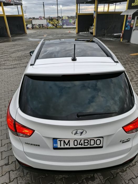 Vând Hyundai ix35