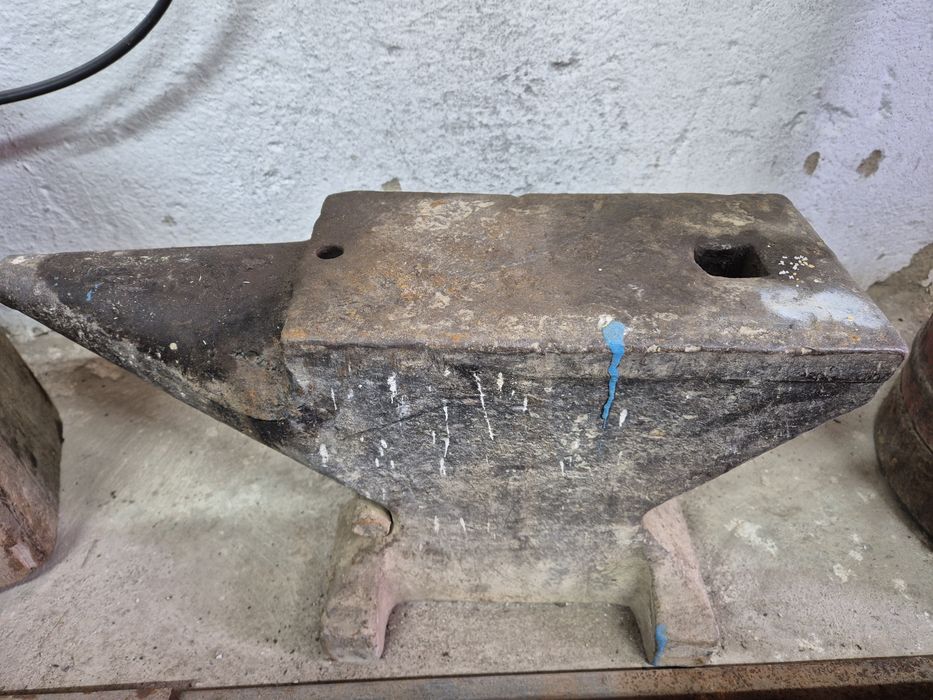 Наковальня продам