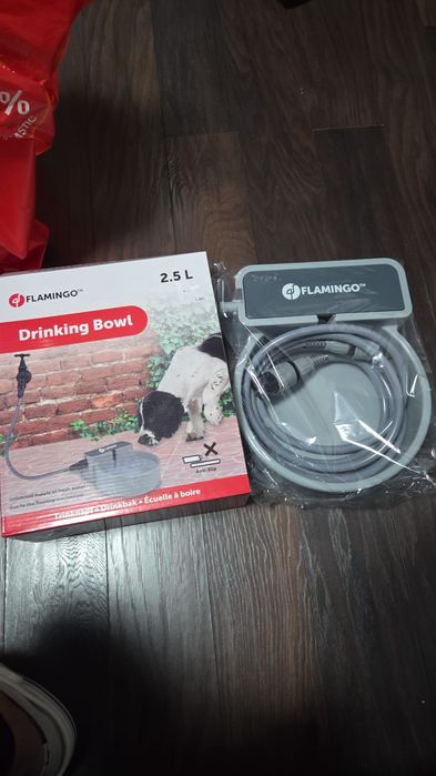 Bol de apa pt animale cu furtun