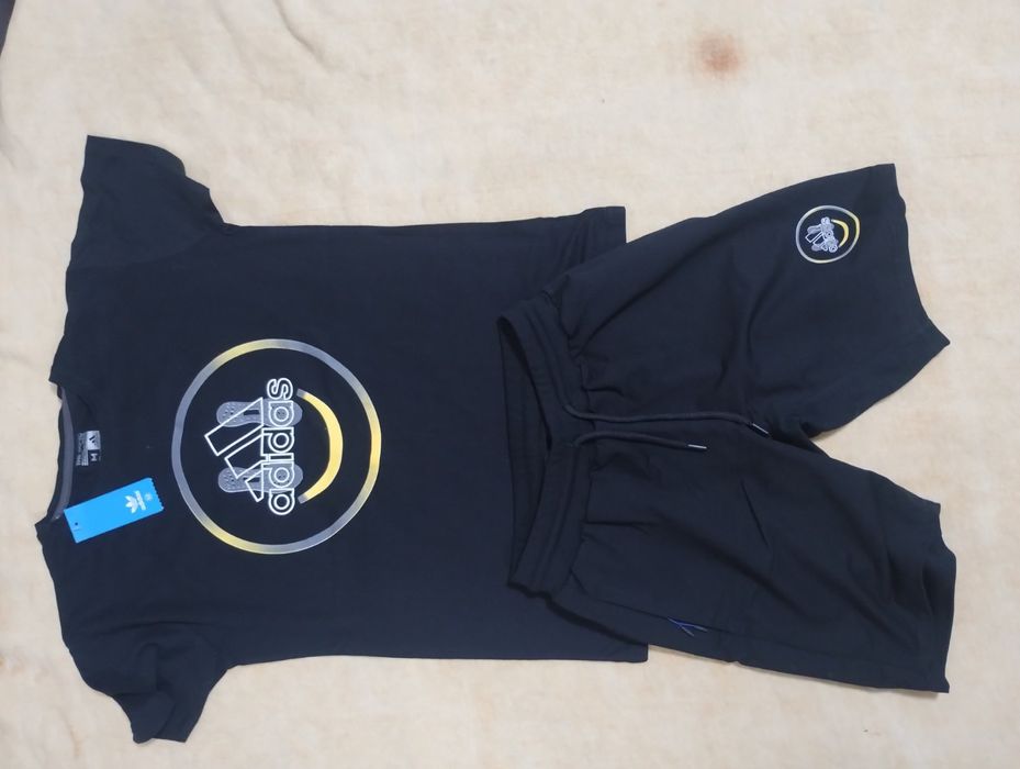 Мъжки  комплект от  две части тениска  и къси панталонки. - Adidas