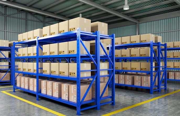 Подвальный металлический стеллаж с прочными регулируемыми полками