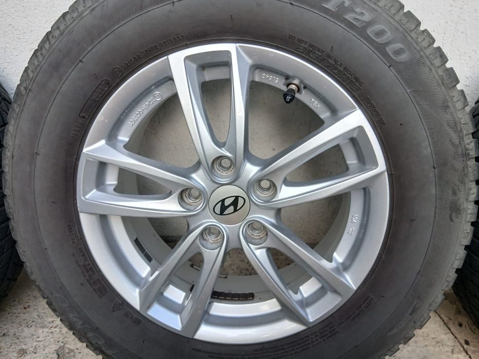 Vand cauciucuri de iarna cu jante aliaj