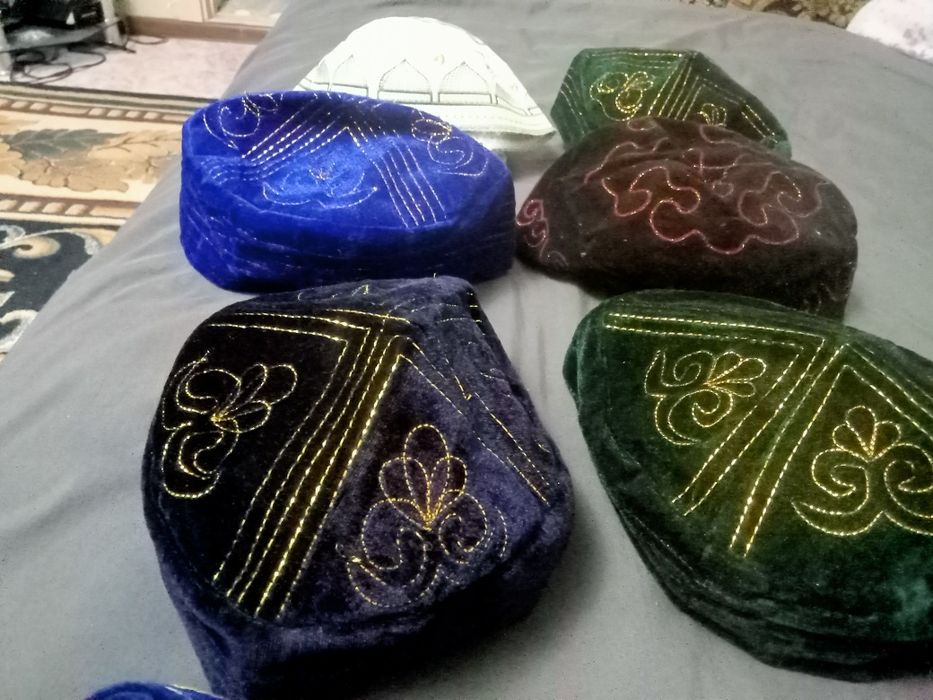 Продам тюбетейки по 300тг