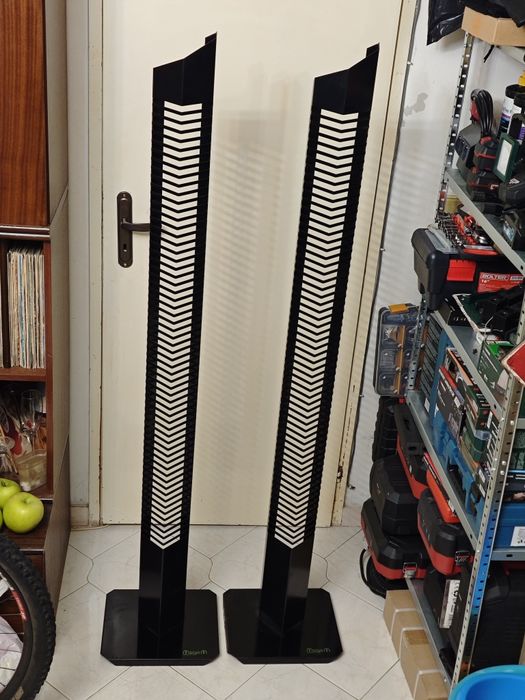 Поставки / стойки за CD дискове