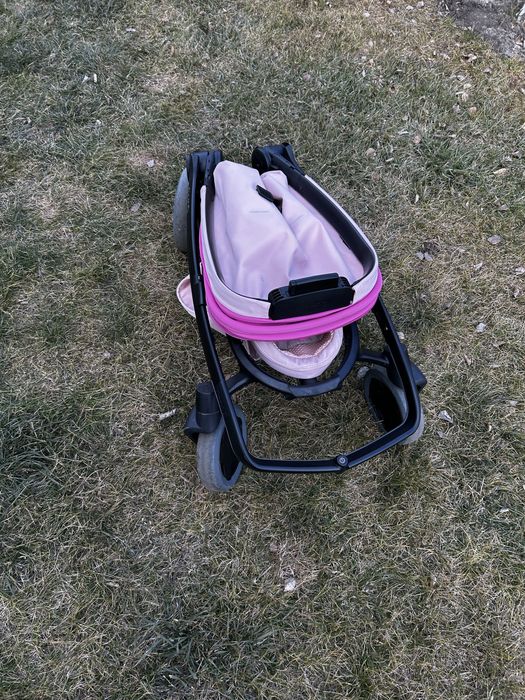 Quinny Buzz Xtra 3, in stare foarte buna