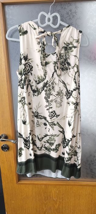 Нова рокля с мотиви