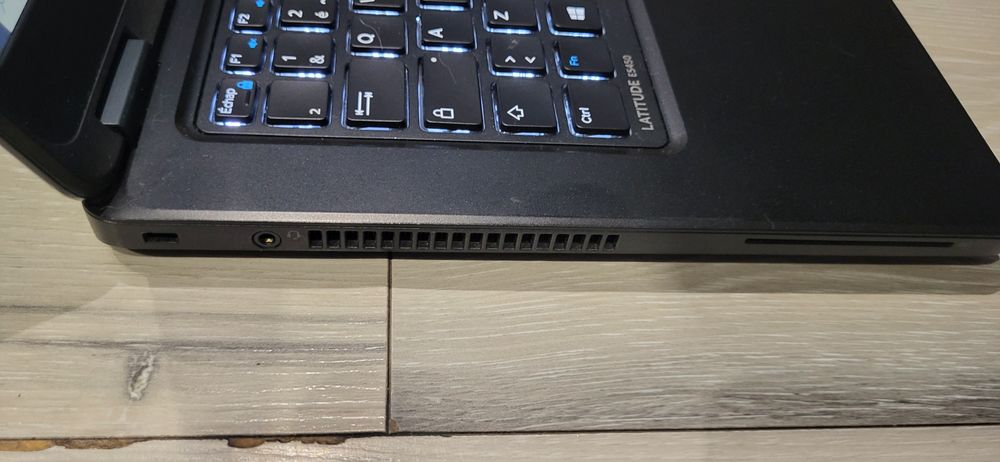 Dell Latitude E5450-i5-5300u/8gb/240гб ssd/подсветка