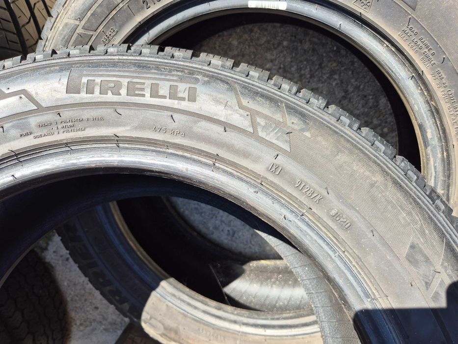2 Anvelope M+S IARNA - 215/60/17C - Pirelli Carrier - CA UNELE NOI - DOT 2020 !