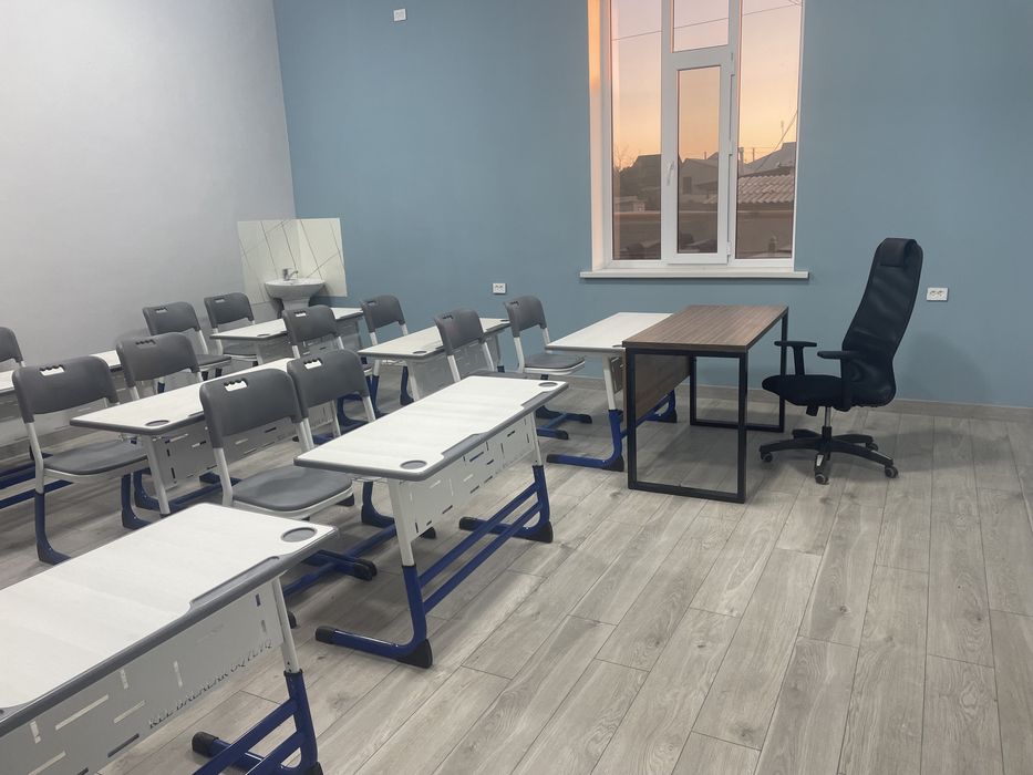 Продам школьные парты
