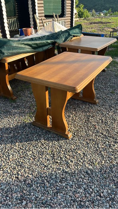 Качественные столы из дерева.