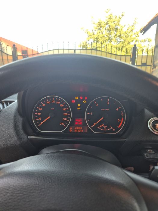 Seria 1  2006 118D