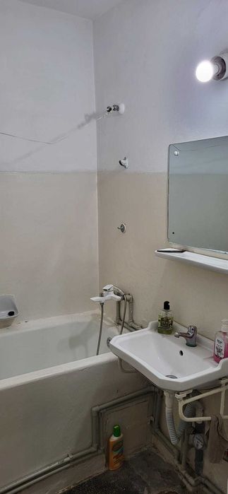 Apartament 4 camere Urziceni, Aleea Florilor (langa Colegiul National)